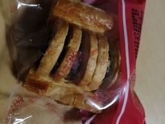 -红宝石·鲜奶小方·海派西点房(浦三店)