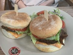 韩式烤牛肉汉堡-漫咖啡(奥体店)