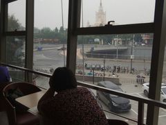 -麦当劳(展览路店)