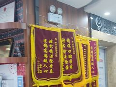 -咿呀口腔(光谷分院)