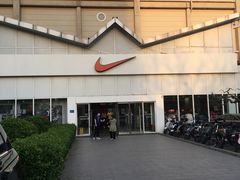 -NIKE北京马连道换季优惠店