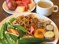 -西安大雁塔科技大学地铁站亚朵酒店