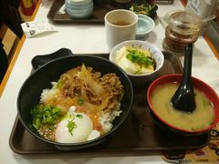 温泉鸡蛋牛丼-食其家·牛丼咖喱(广元西路店)