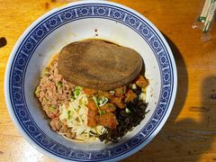 辣肉面-沪西老弄堂面馆(定西路店)