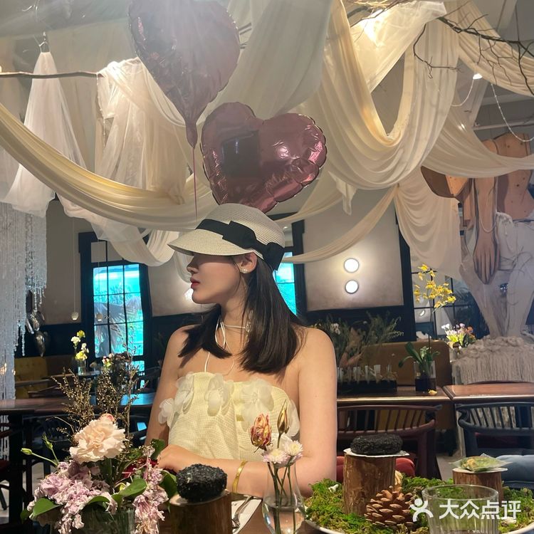 武汉的法餐厅已经美到next level啦‼️