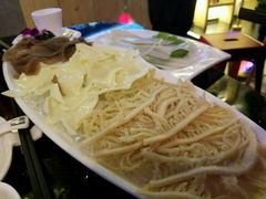 -乐宴KTV(华强北中航城君尚购物中心店)
