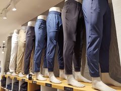 -lululemon(上海浦东IFC店)