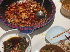 -何师傅美蛙鱼头(汉街店)