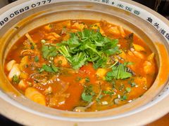 -魏铭鱼头捞饭(晋阳路店)