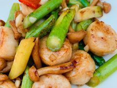 烧汁白玉菇炒带子-尚一汤·粤菜海鲜(环球港店)