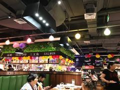 大堂-亚马逊环球美食百汇(新城吾悦广场店)