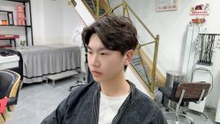 -ONE·男士国潮·美式渐变·理发馆·BARBER SHOP