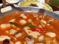 -老滇山寨•云南特色菜•地方菜•民族风情歌舞表演(金碧店)