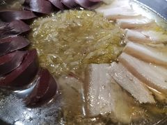 -闯关东东北农家菜(崂山石老人店)