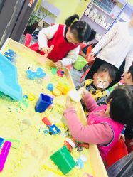 -泥娃娃DIY陶吧(易生活购物公园店)
