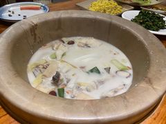 -滇香肴·云南菜蒸汽石锅鱼(云南北路店)