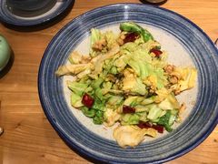 花蚬子肉炒包菜-顺承小院儿