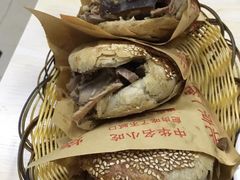 -洪峰浩老北京烧饼夹肉(角门路店)