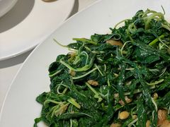 蒜苗炒麻叶-厝包四点金·潮宴(太古仓店)