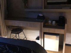 -一间森林酒店(上海人民广场店)