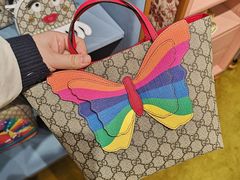 -文艺复兴百货(米兰大教堂广场店)