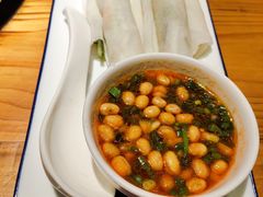 -野山舂·贵州现舂酸汤火锅(鸿通城店)