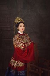 -盘子女人坊古装写真摄影