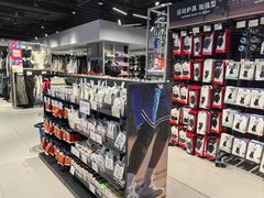 -迪卡侬(环球港店)