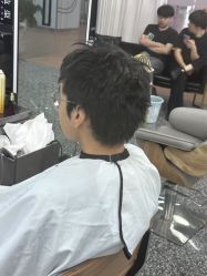 -藤野造型·烫·染发型设计店