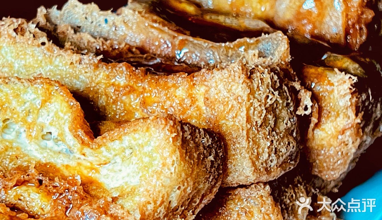 没有辣子鸡和小龙虾，不是好酒吧