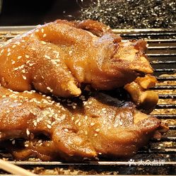 猪蹄姐方燕烤猪蹄