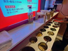 -憨孃孃·重庆老火锅(红山黑金店)