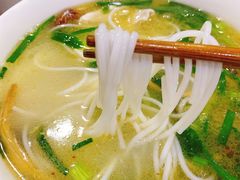 金牌过桥米线-德致祥云南过桥米线(云天小苑店)