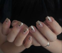 -赢韵美甲美睫瑞士净斑中心