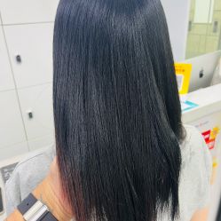 -镁连社·美联社
