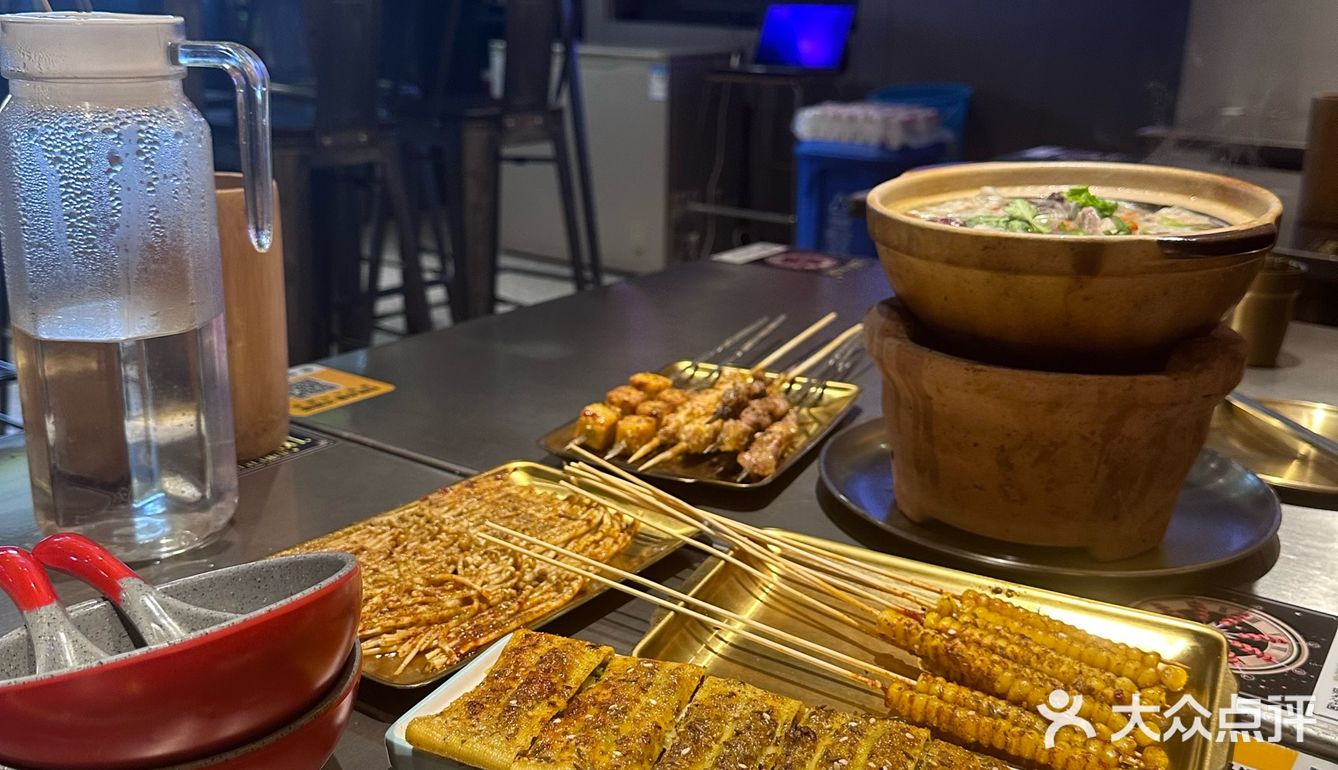 一家羊肉锅很好吃的串儿店