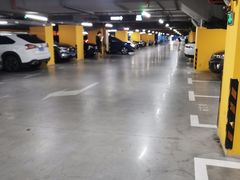 -中山公园-龙之梦停车场