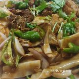 在敦煌，美食不仅仅是一种味道，更是一种文化