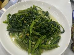 -丹水桥地锅鱼·翘嘴鲌·地方特色全鱼宴(丹江口大坝店)