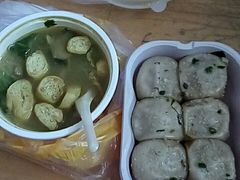 -小杨生煎(金山百联购物中心3楼店)