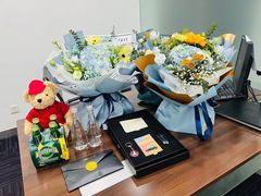 -上海星瀚奔驰4S店(红柳路店)