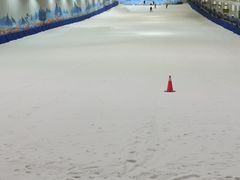 -乔波室内滑雪场