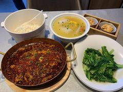 -有红鸡毛店·川菜(建设路店)