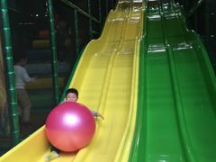 -蒙特利亲子乐园