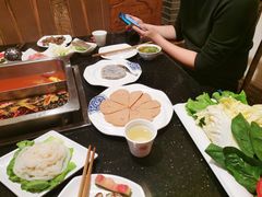-百年川椒重庆老火锅(光谷店)