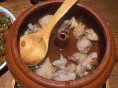 -云海肴·汽锅鸡·云南菜(天山百盛优客店)