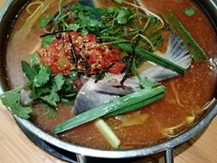 -老凯俚酸汤鱼(鸿通城店)