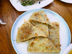 -溢心园香河肉饼总店