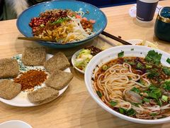 -贵凤凰贵州米粉(五道口店)