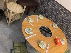 -茸梅路右拐龙虾-农家菜(松江店)